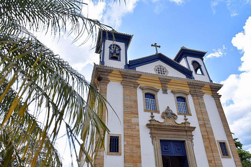 Fachada da Igreja de Nossa Senhora do Rosário dos Pretos, em Mariana